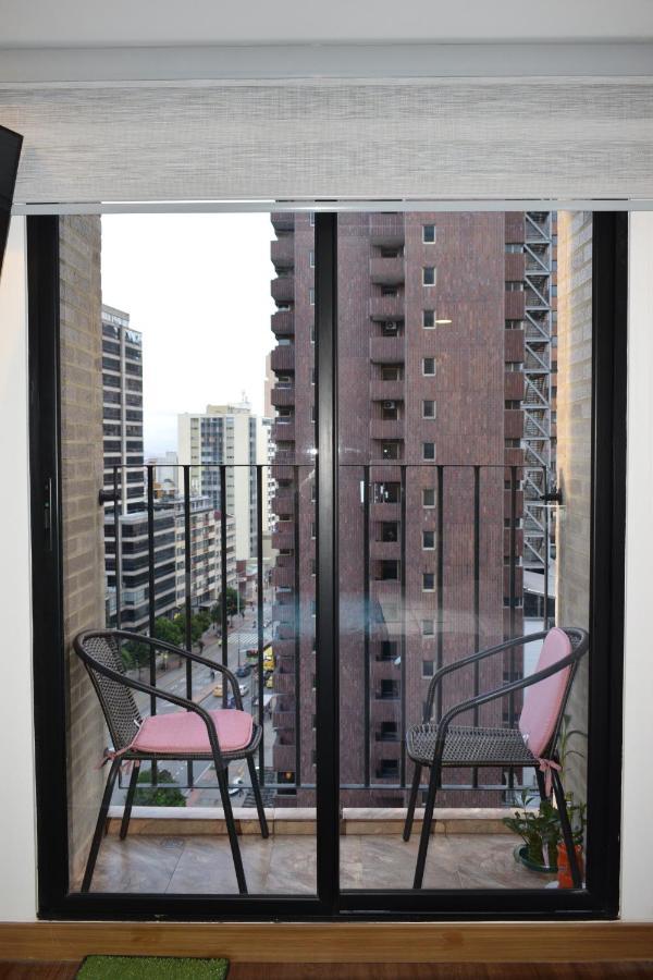 Toscano S Aparta Estudio Hospedaje Amoblado Torre 2 Equilibrium Bogota Bagian luar foto