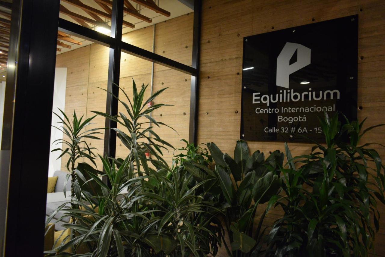 Toscano S Aparta Estudio Hospedaje Amoblado Torre 2 Equilibrium Bogota Bagian luar foto