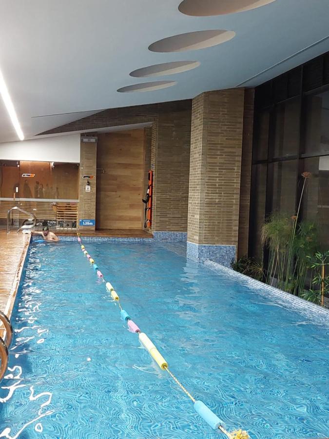 Toscano S Aparta Estudio Hospedaje Amoblado Torre 2 Equilibrium Bogota Bagian luar foto